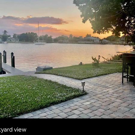 Cozy Home With One Bedroom Cape Coral Ngoại thất bức ảnh