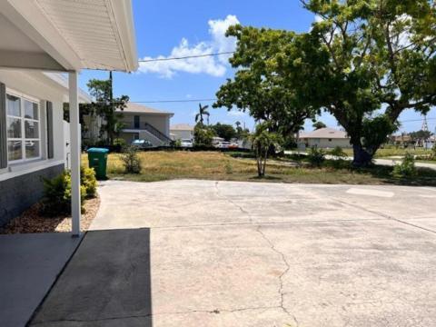 Cozy Home With One Bedroom Cape Coral Ngoại thất bức ảnh